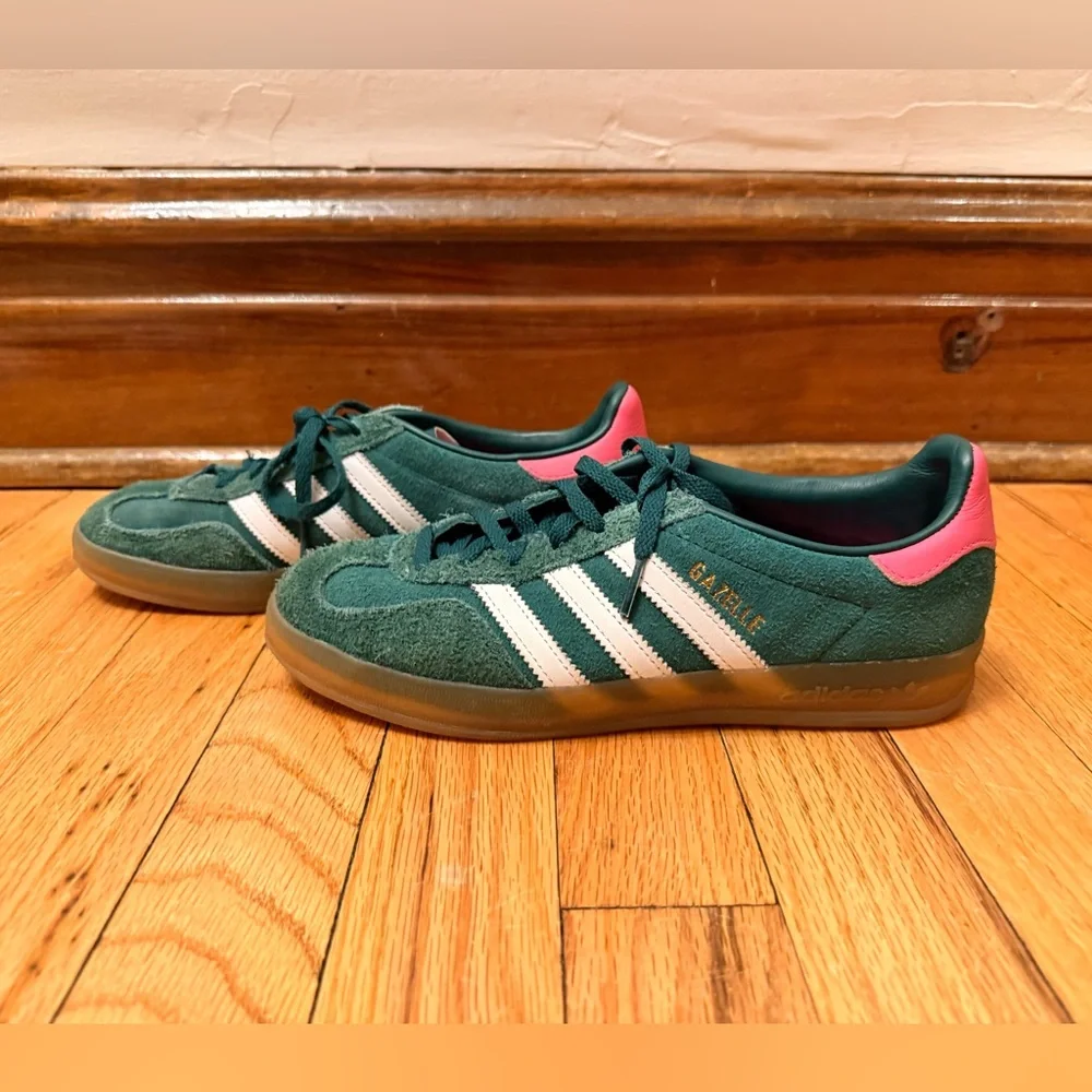Women’s ADIDAS Gazelle sneakers in green suede and pink - Picture 2 of 4